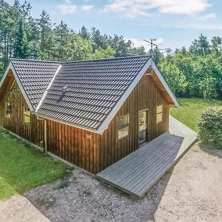 Awesome In W/ 3 Bedrooms Kolind