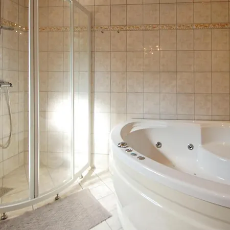 Awesome In W/ 3 Bedrooms
